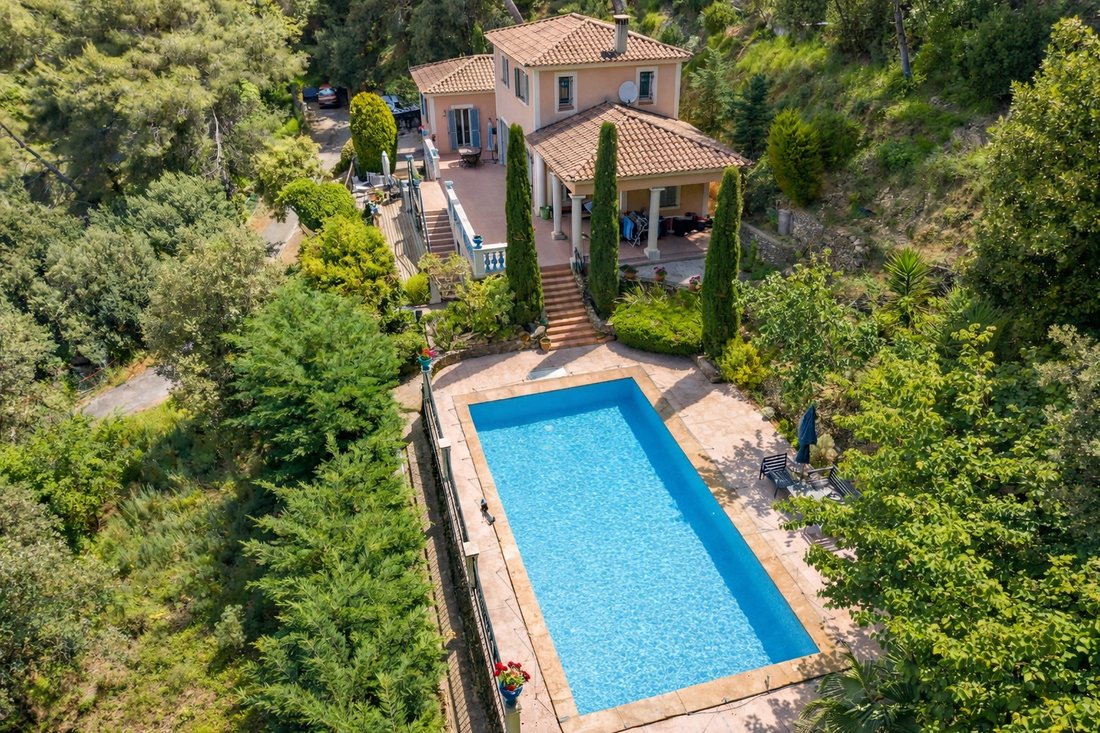 House in Village-Cros de Caste-Coupiere-Mont Gros, Roquebrune-Cap-Martin, France 3 - 17896987