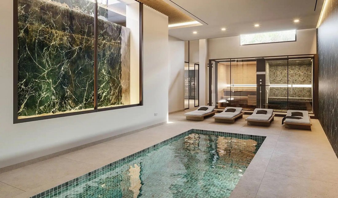 Villa in Nueva Andalucia, Marbella, Spain 2 - 17901498