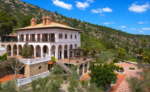 Farm Ranch in el Pinell de Brai, Katalonien, Spanien 1