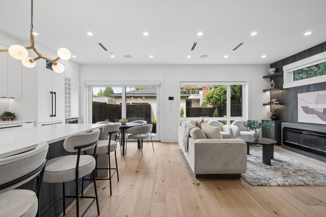 Condo in Vancouver, British Columbia, Canada 2 - 17900276