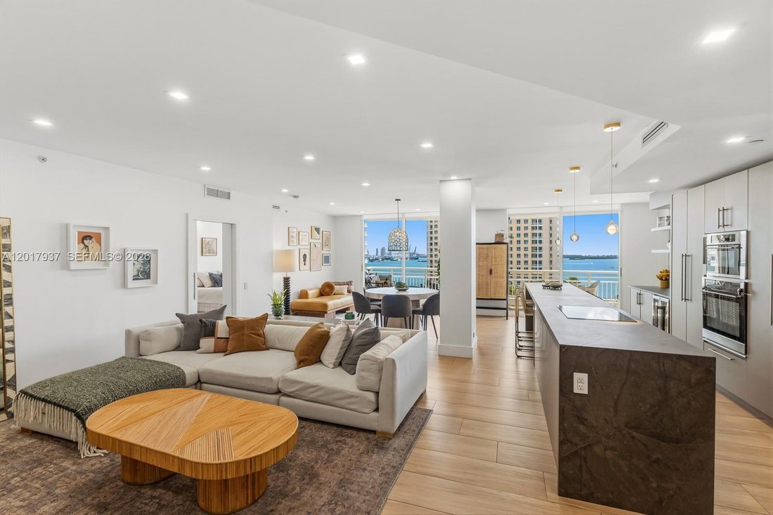 Condo in Miami, Florida, United States 4 - 17901252