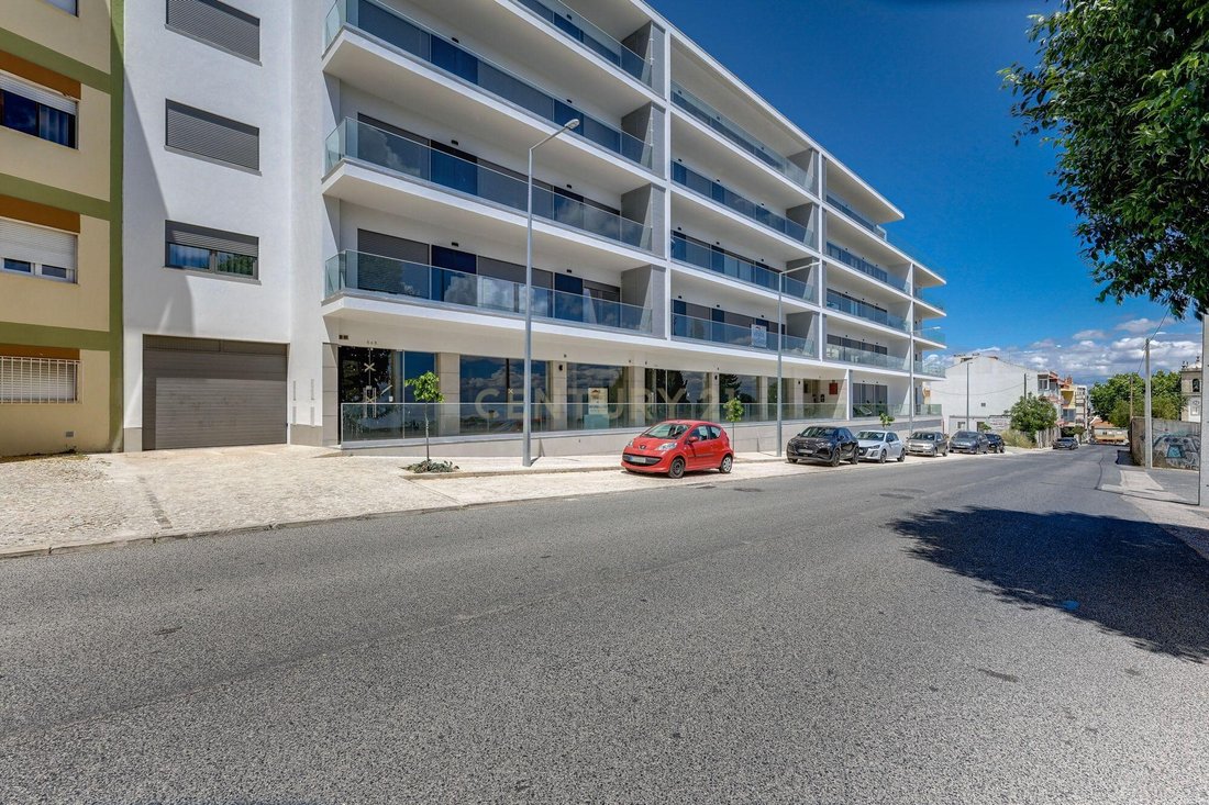 Apartment in Santa Iria de Azoia, Sao Joao da Talha e Bobadela, Lisbon, Portugal 2 - 13323642