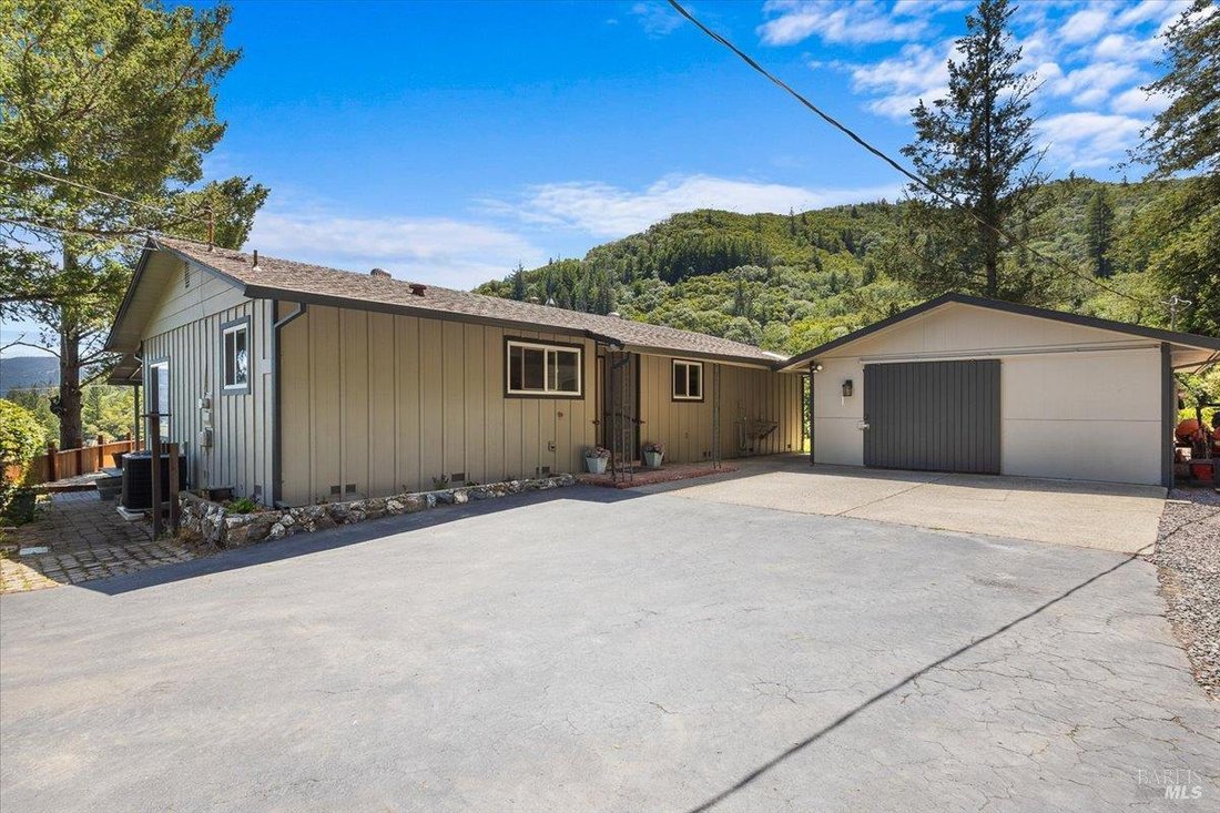 House in Ukiah, California, United States 2 - 17900234