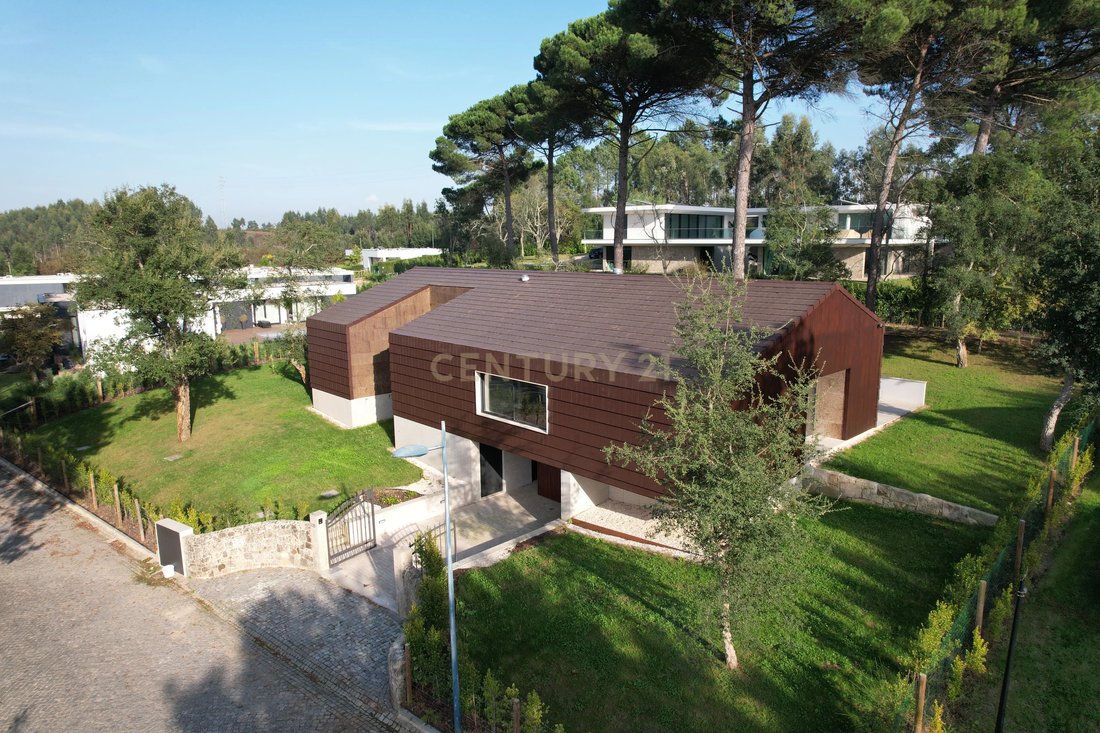 Villa in Pedroso e Seixezelo, Porto District, Portugal 2 - 17488745