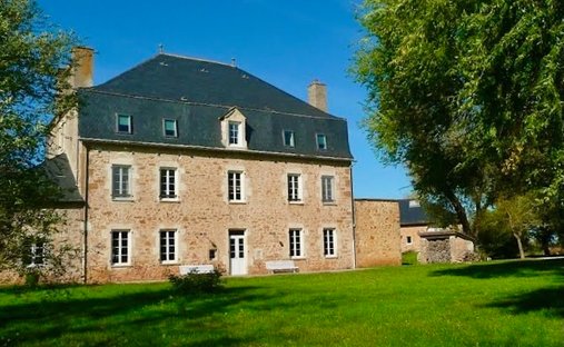 Magnificent Medieval Castle Overlooking The Lot Valley, With Swimming Pool, Outbuildings, Near Figea
