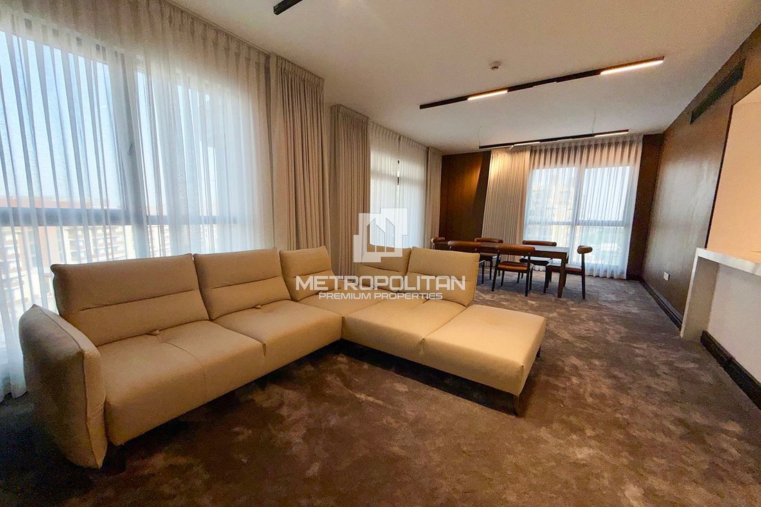 Apartment in Umm Suqeim, Dubai, United Arab Emirates 2 - 17897699