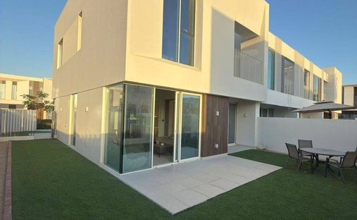 Villa in Ud al Bayda, Dubai, United Arab Emirates 1