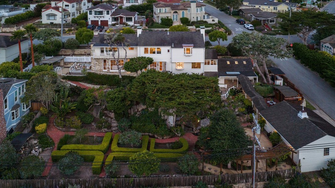 House in Pacific Grove, California, United States 4 - 17898040