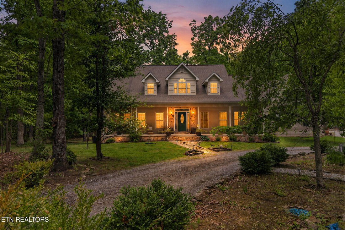 House in Monterey, Tennessee, United States 1 - 17899702