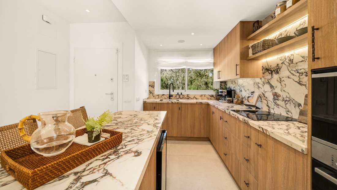 Townhouse in Nueva Andalucia, Marbella, Spain 5 - 17401941