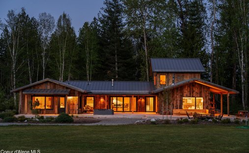 House in Sandpoint, Idaho, United States 1