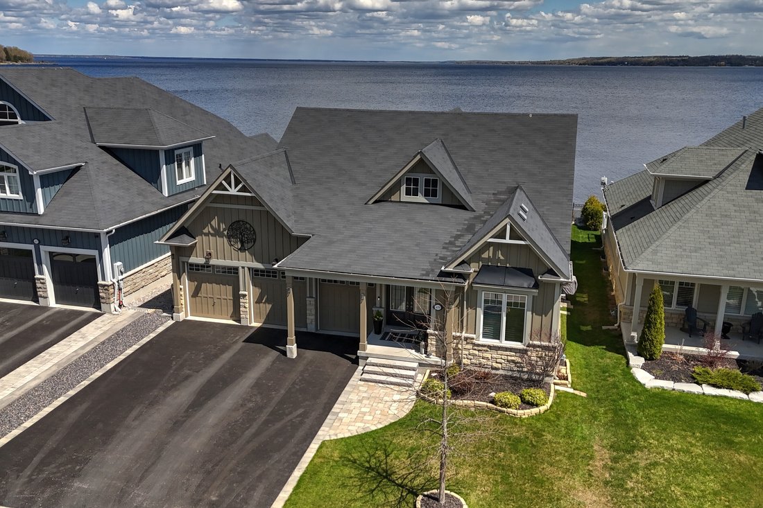 House in Midland, Ontario, Canada 2 - 17897265