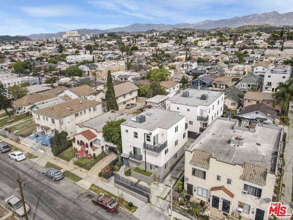 Los Angeles, California, United States 2 - 17899826