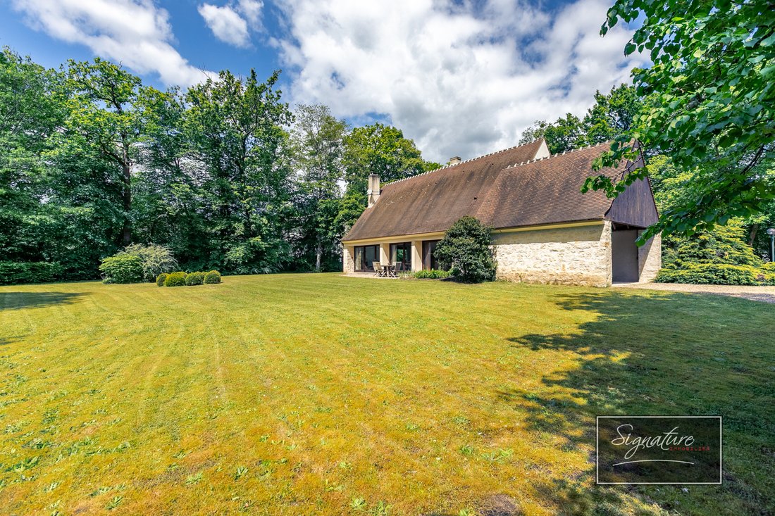 House in Ouest, Lamorlaye, France 2 - 17899223