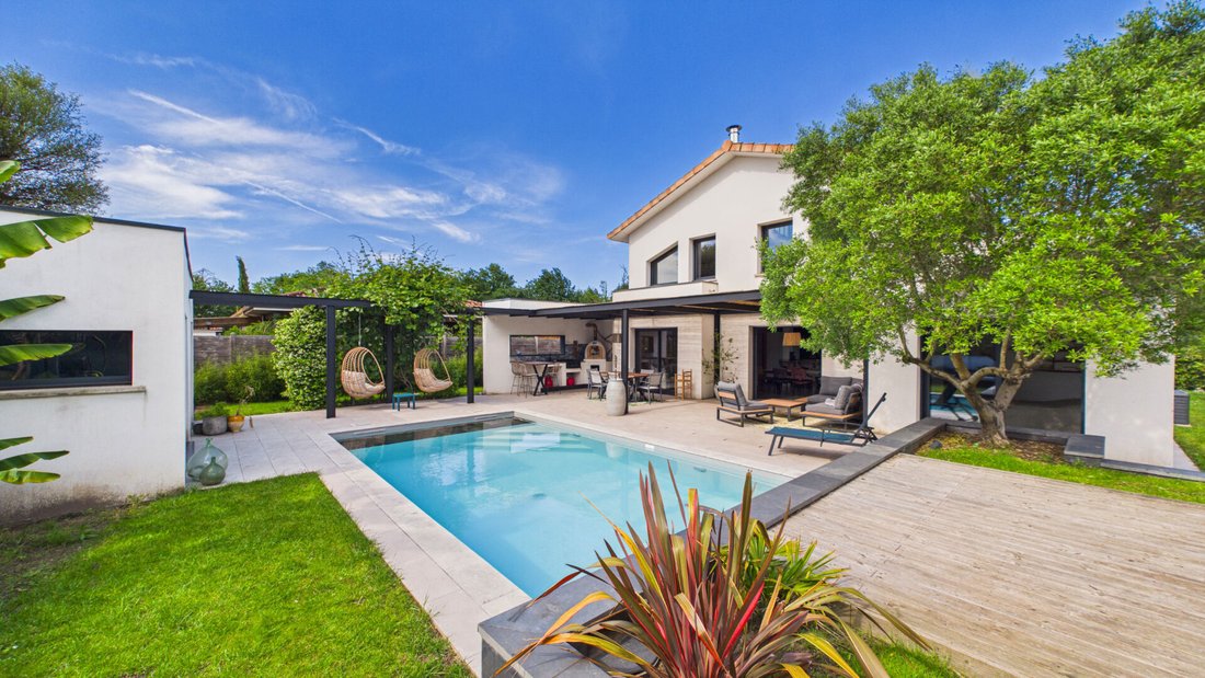 Villa in Tosse, Nouvelle-Aquitaine, France 2 - 17896809