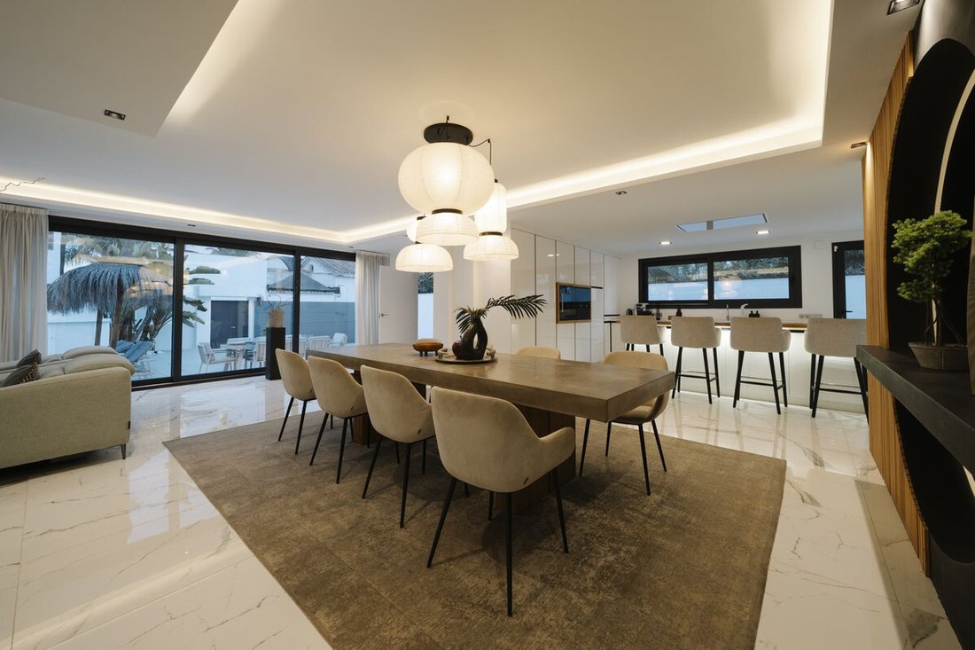 Villa in Puerto Banus, Marbella, Spain 3 - 17896072