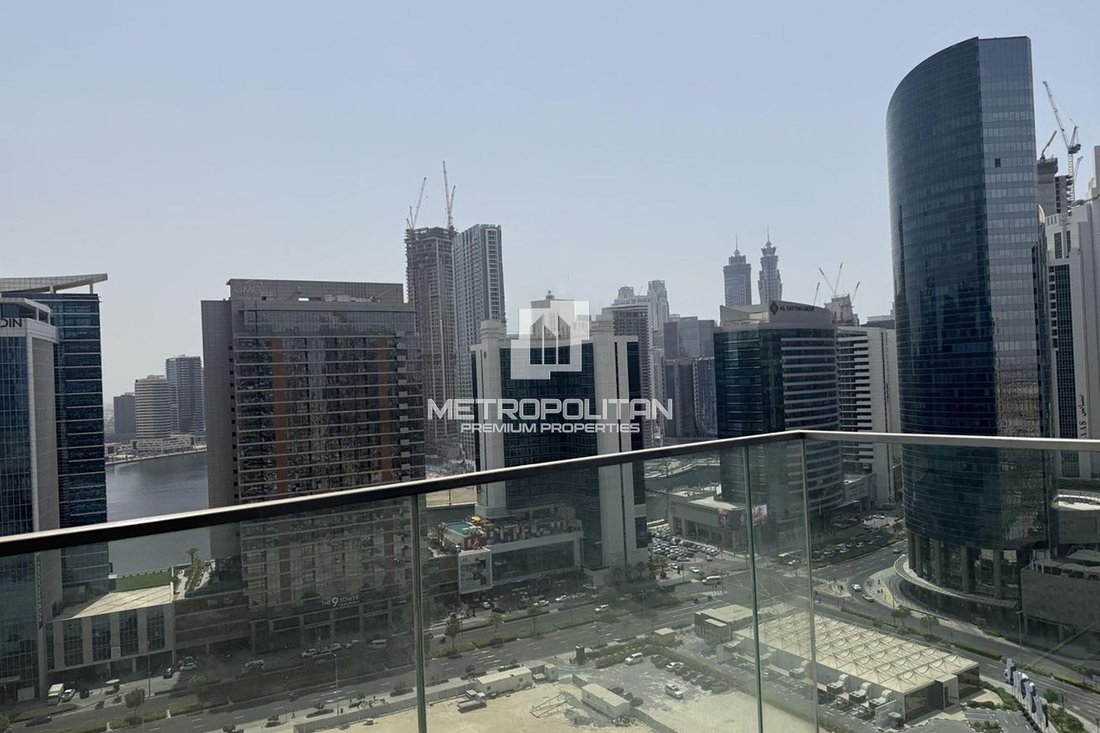 Apartment in Downtown Dubai, Dubai, United Arab Emirates 1 - 17897706