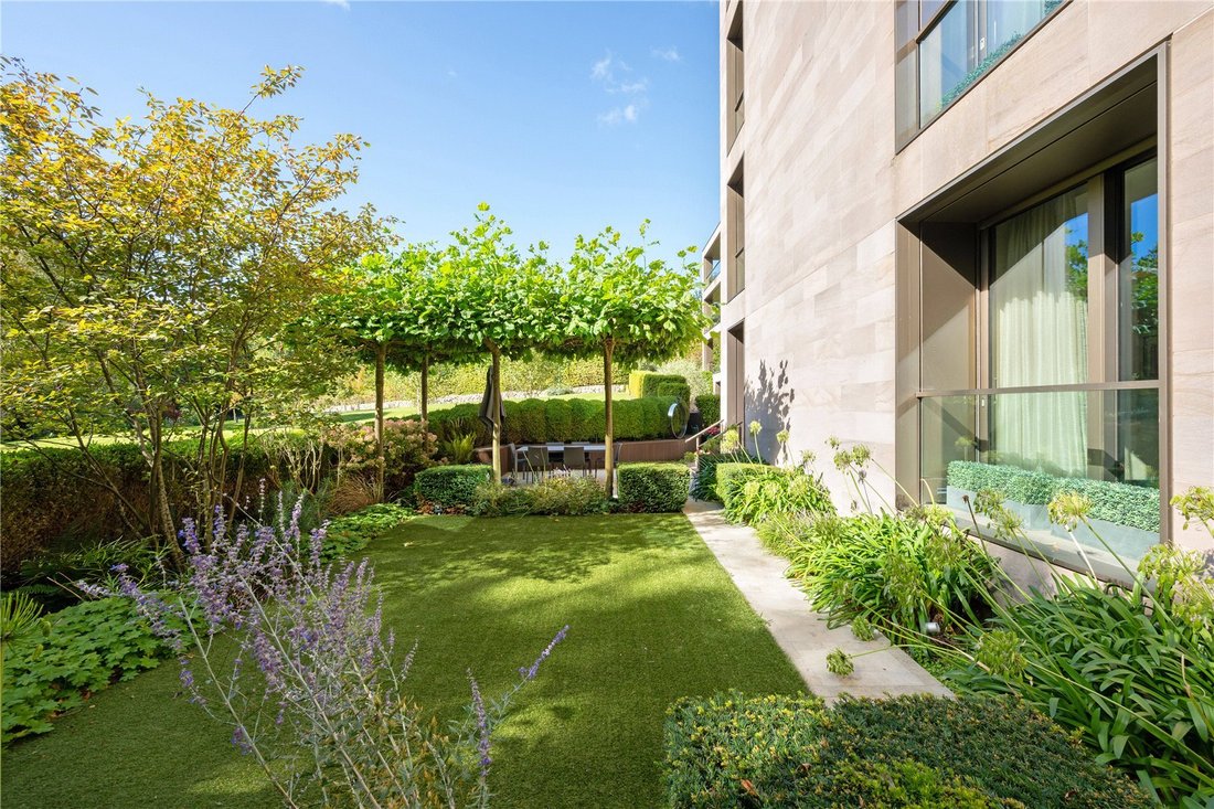 Apartment in Holly Village, Haringey, England 1 - 17897516