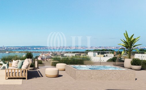 Apartment in Seixal, Arrentela e Aldeia de Paio Pires, Setubal, Portugal 1