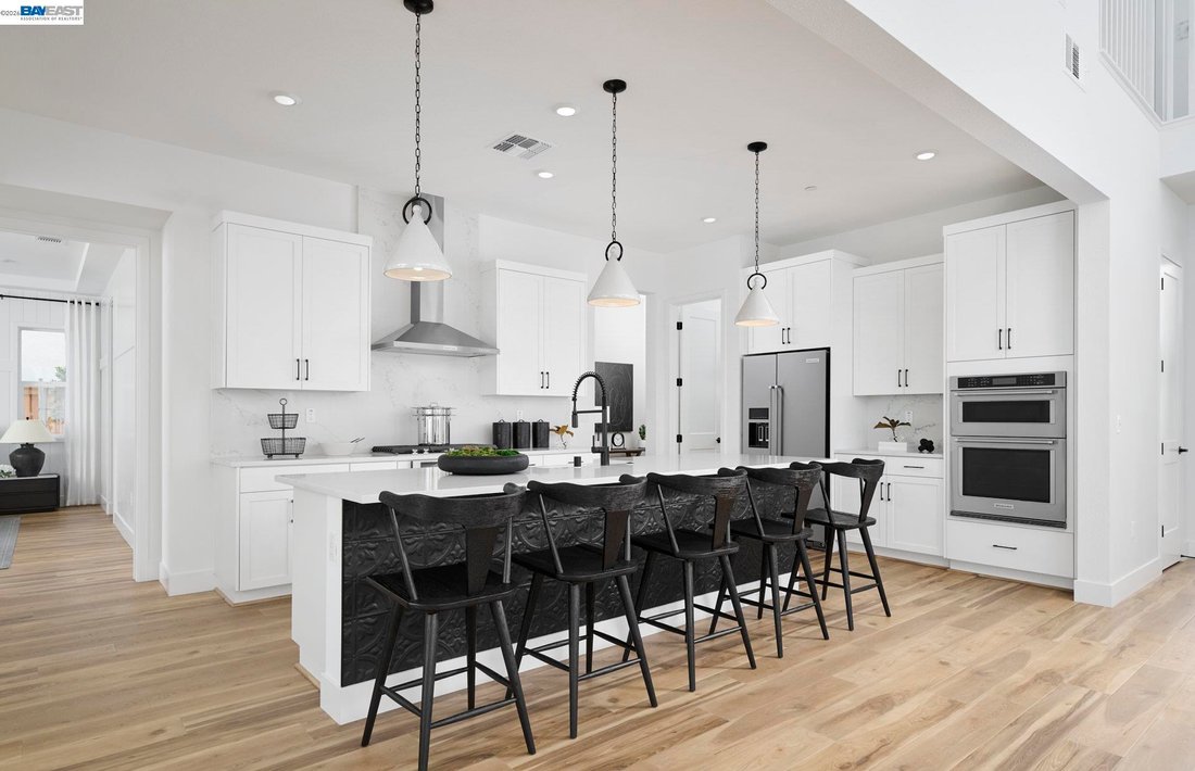 House in Lathrop, California, United States 3 - 17898372