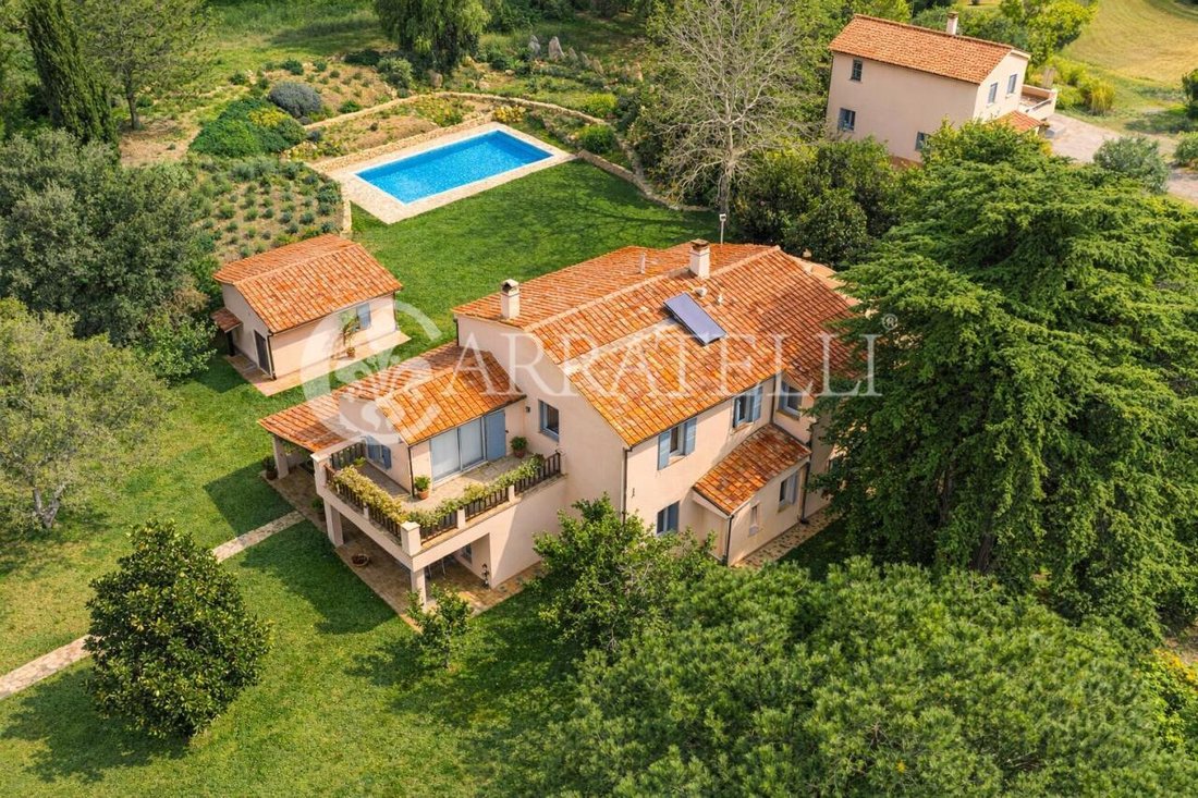 Rancho en Capalbio, Toscana, Italia 1 - 17446933