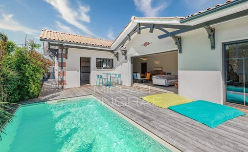 House in Aiguillon-Port, La Teste-de-Buch, France 1