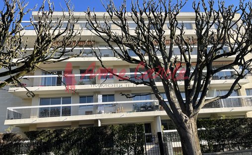 Apartment in Ledru Rollin, Le Perreux-sur-Marne, France 1