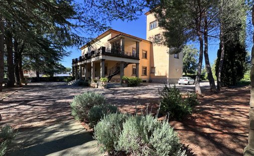 Villa in Terrassa, Catalonia, Spain 1
