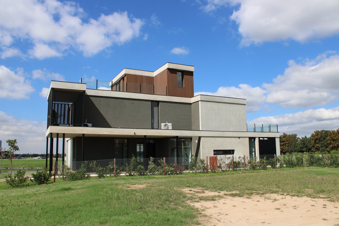 House in Dique Luján, Buenos Aires Province, Argentina 2 - 17897828