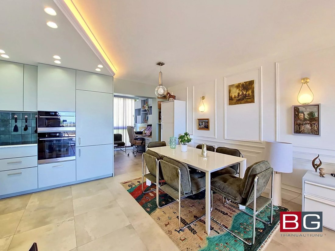 Apartment in Antibes, Provence-Alpes-Côte d'Azur, France 5 - 17897311