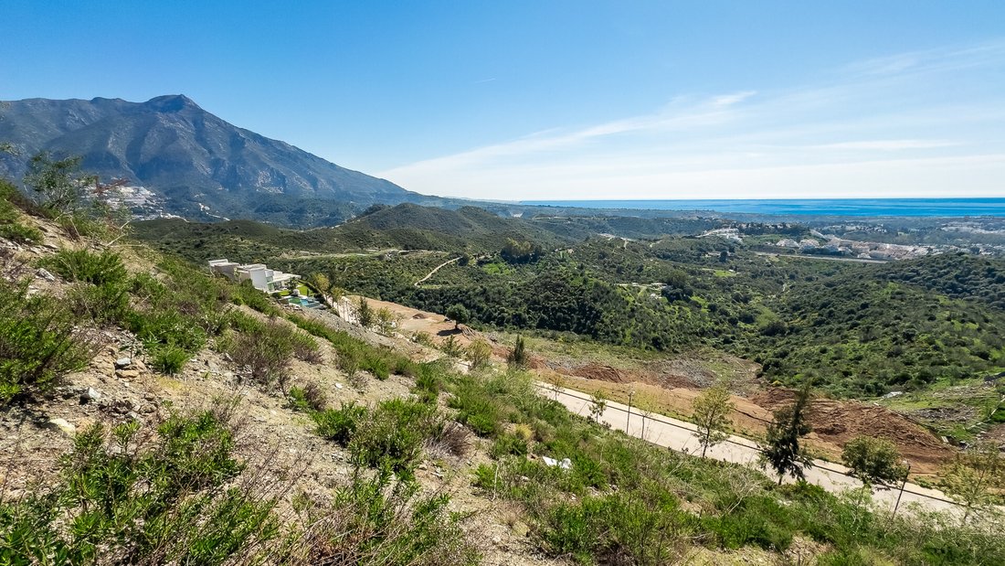 Land in La Quinta, Benahavis, Andalusia 1 - 17899866