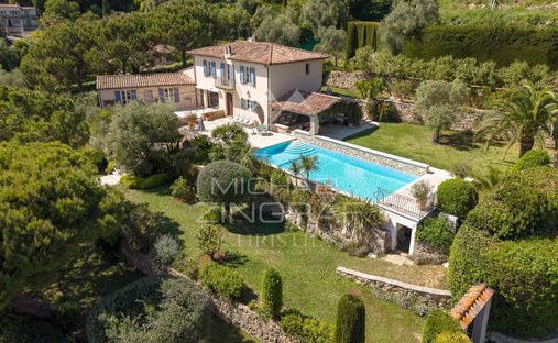 Villa in Plan de Noves, Vence, France 1