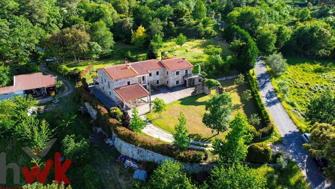Villa in Oliveira do Hospital, Coimbra District, Portugal 1 - 17896594