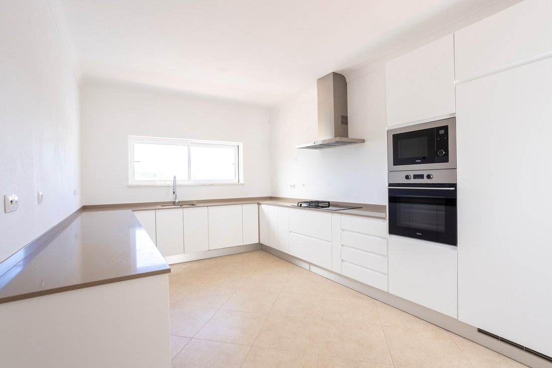 Villa in Vila do Bispo e Raposeira, Algarve, Portugal 3 - 17083929