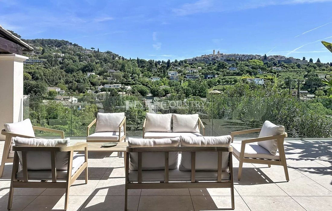 Villa in Saint-Paul-de-Vence, Provence-Alpes-Côte d'Azur, France 2 - 17896978