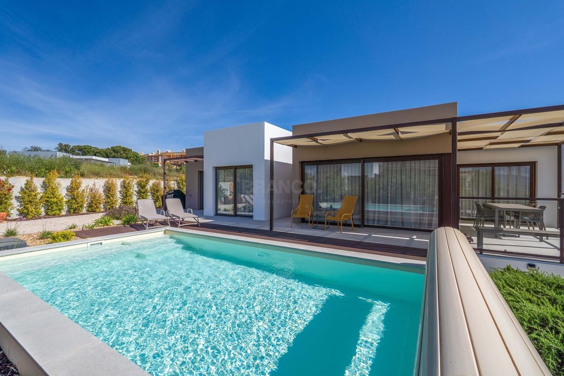 Villa in Estombar e Parchal, Algarve, Portugal 1 - 17853763
