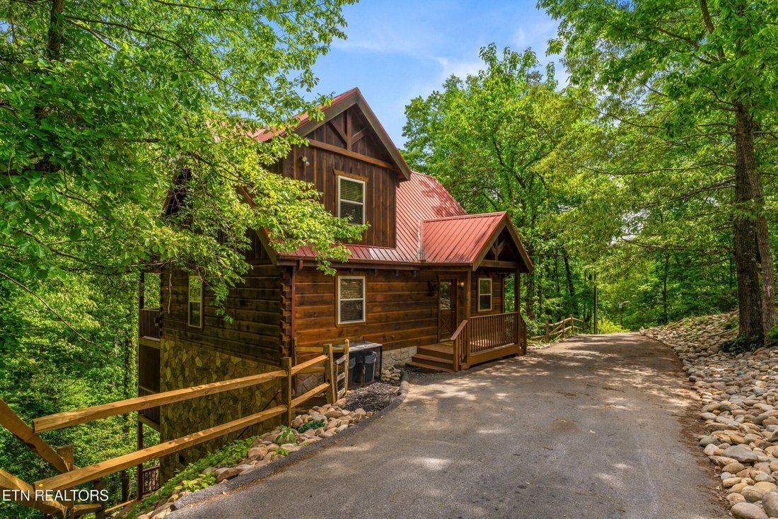 House in Gatlinburg, Tennessee, United States 2 - 17895969