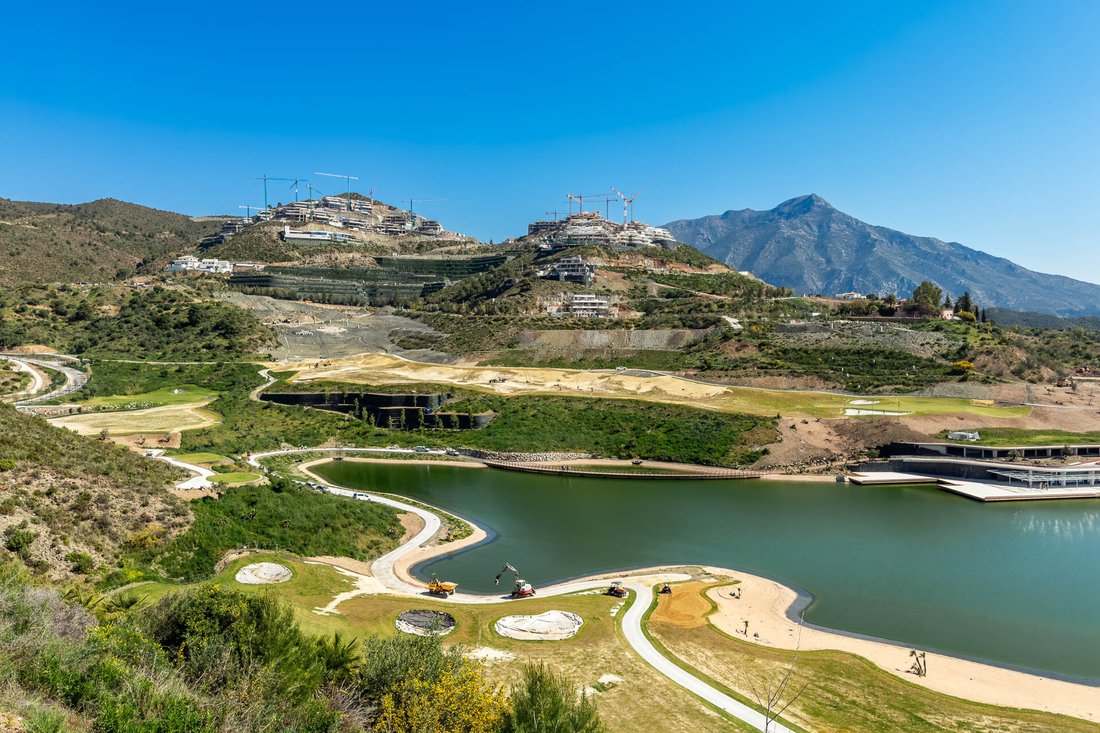 Land in La Quinta, Benahavis, Andalusia 3 - 17899866
