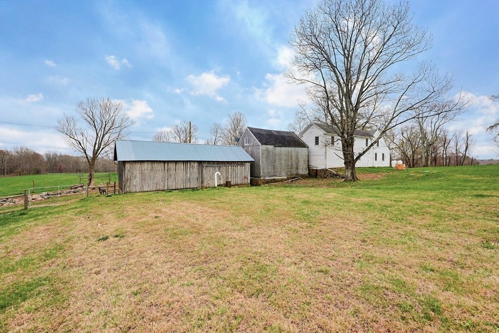 Farm Ranch in Oakham, Massachusetts, United States 4 - 17897749