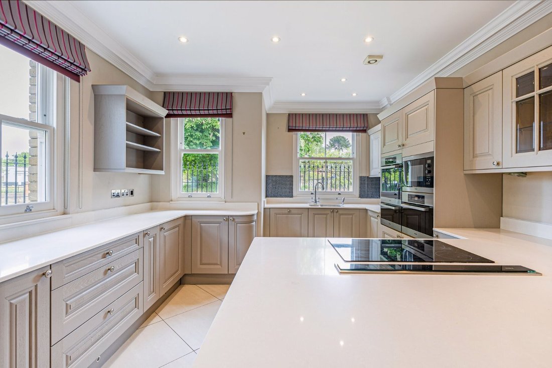 House in Sevenoaks, England 4 - 17895706
