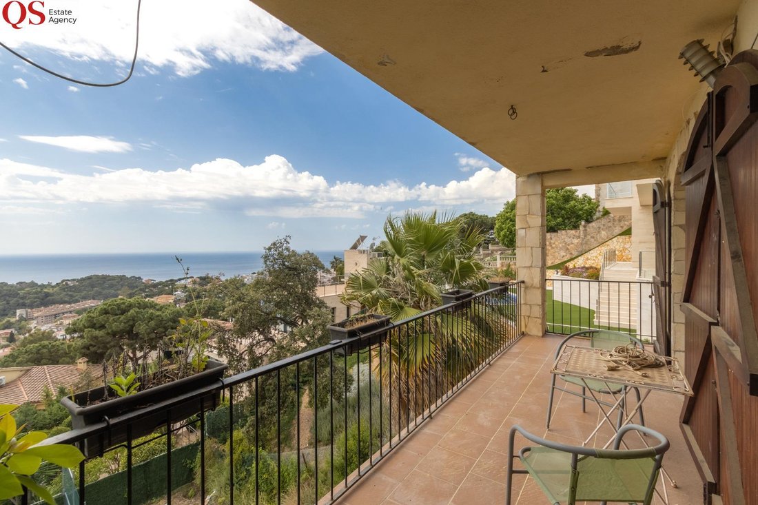 Villa in Lloret de Mar, Catalonia, Spain 4 - 17898376