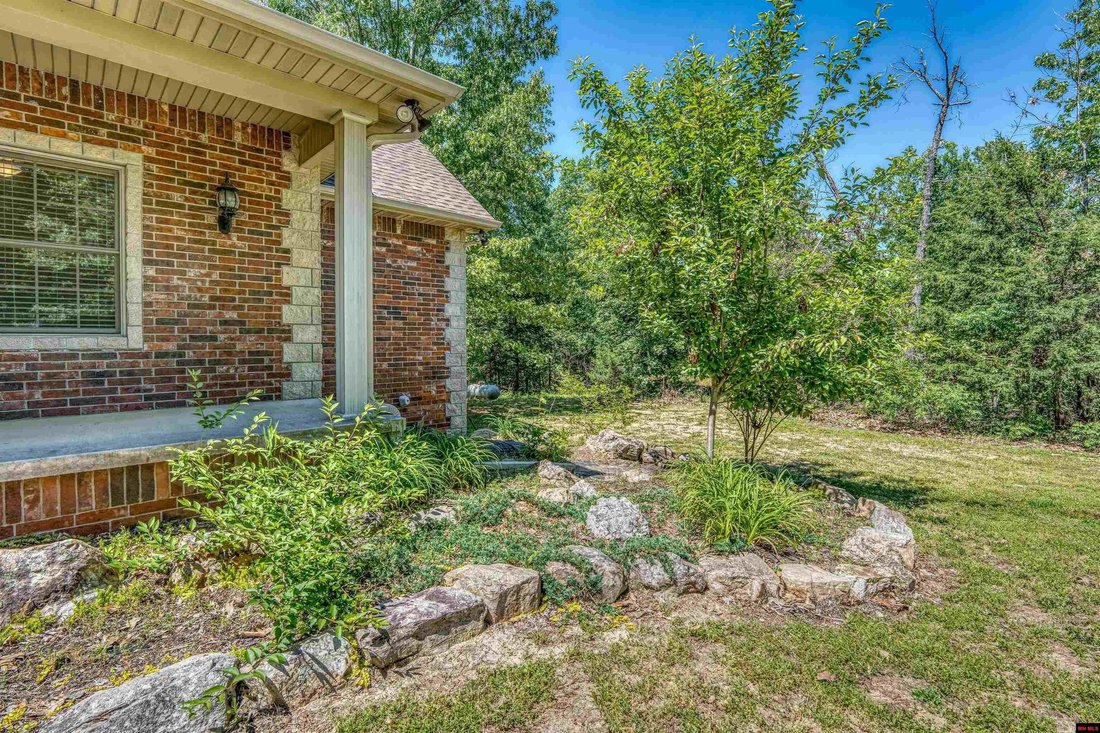 Viola, Arkansas, United States 5 - 17897879