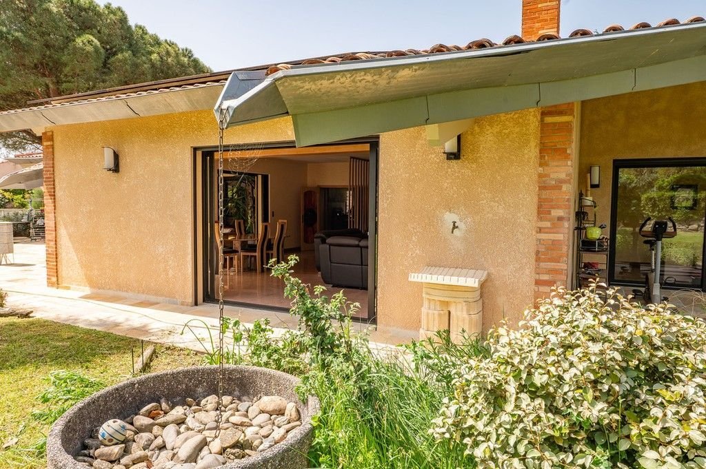 Villa in Flourens, Occitania, France 3 - 17898943