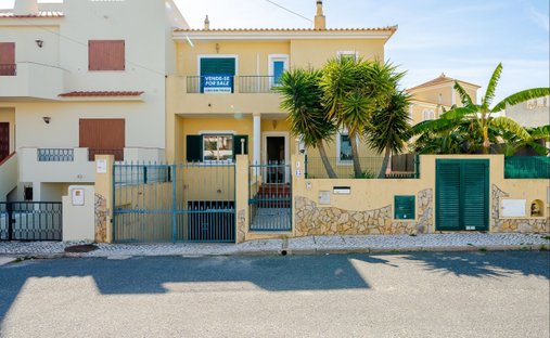 Townhouse in Portimao, Algarve, Portugal 1