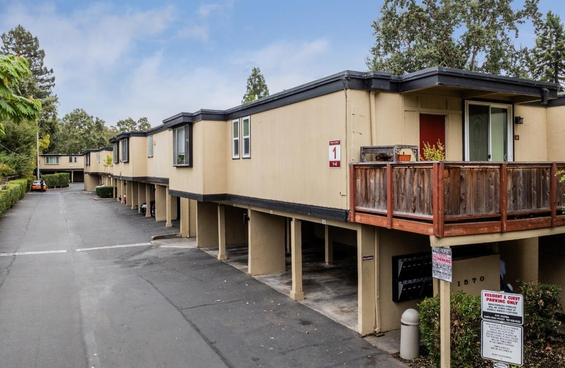 Santa Rosa, California, United States 1 - 17898395