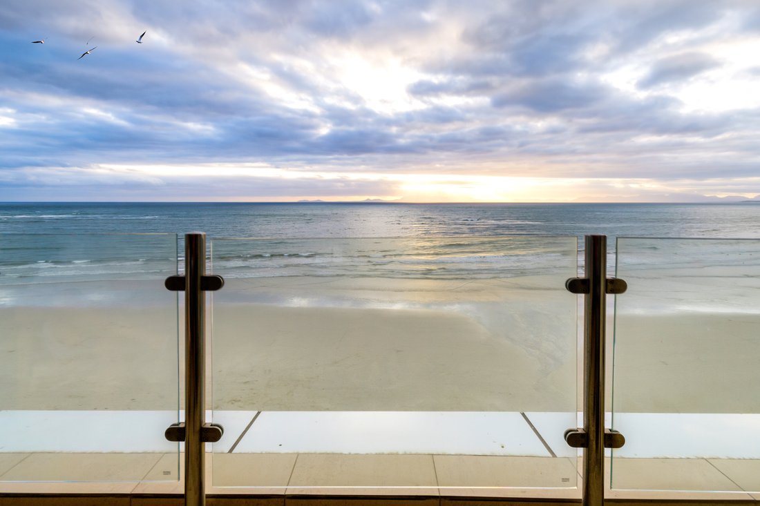 Apartment in Cape Town, Western Cape, South Africa 1 - 17897746
