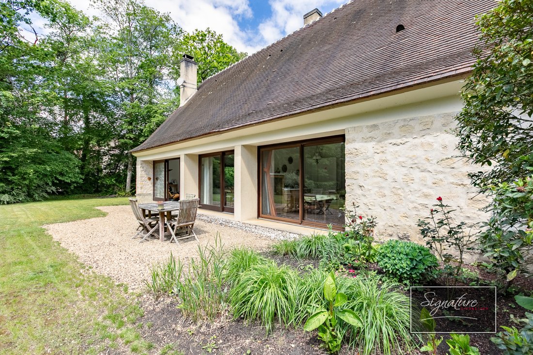 House in Ouest, Lamorlaye, France 3 - 17899223
