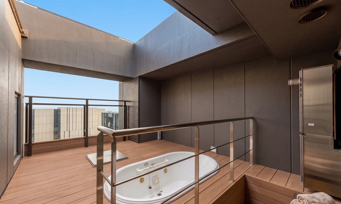 Penthouse in Shinagawa City, Tokyo, Japan 3 - 17895323