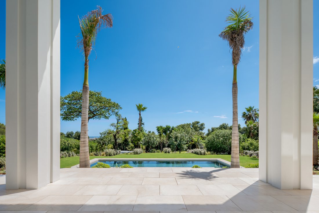 Villa in Marbella, Andalusia, Spain 4 - 17902230