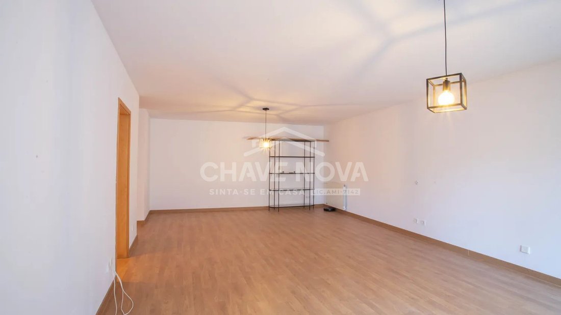 Apartment in Santa Marinha e Sao Pedro da Afurada, Porto District, Portugal 3 - 17858842